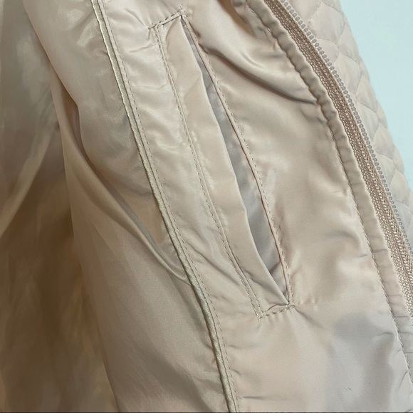 Gallery lighter Weight Beige Quilted Jacket Sz. S - Picture 12 of 16